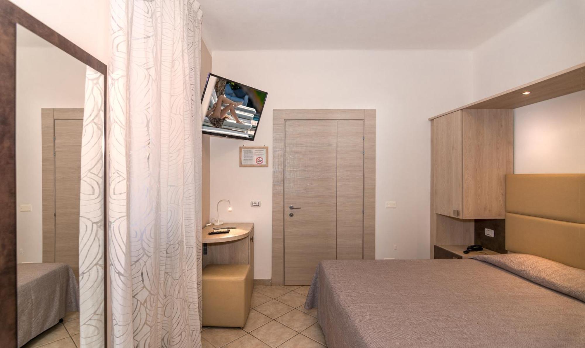 Hotel Eura Marina di Massa Exterior foto